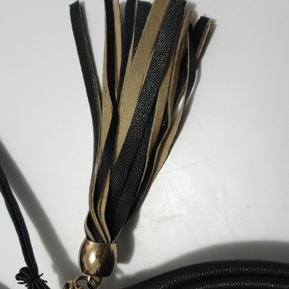 Neon Hart crossbody black faux leather studded bag - Picture 9 of 16